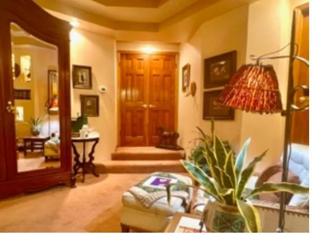 Yellowstone Cattle Baron Ensuite, Private Entrance & Parking - Prairie Rose Bed & Breakfast